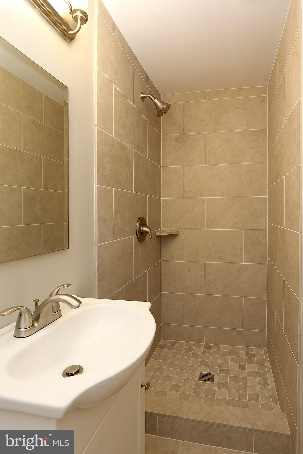 WOODBOURNE HEIGHTS - Residential