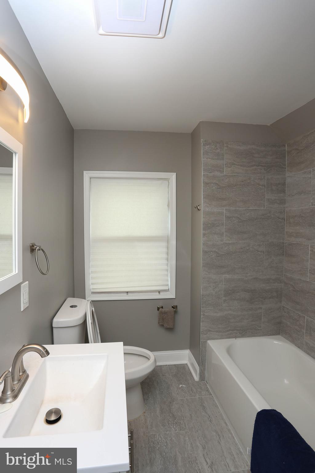 WOODBOURNE HEIGHTS - Residential