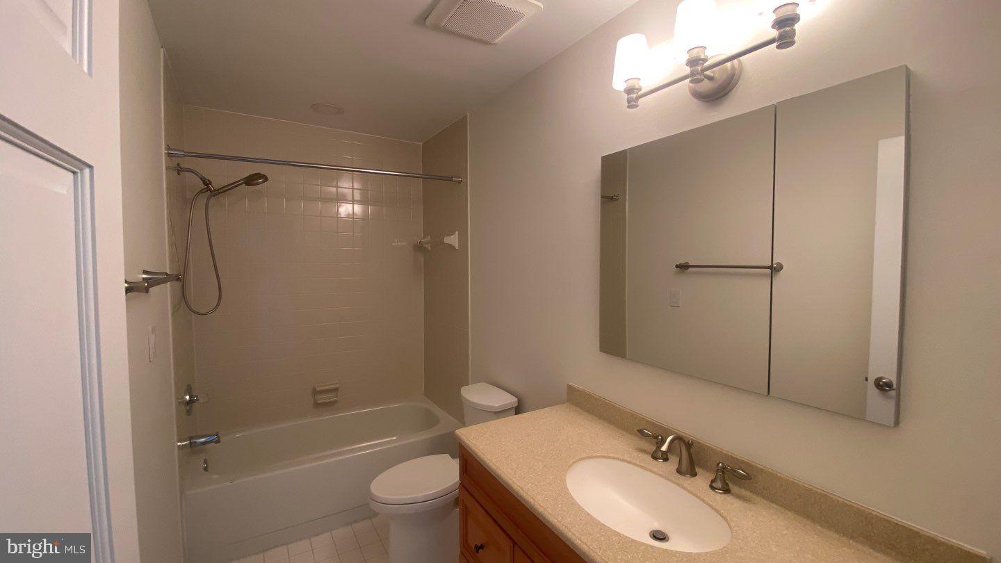 ANCHORAGE TOWERS - Residential Lease