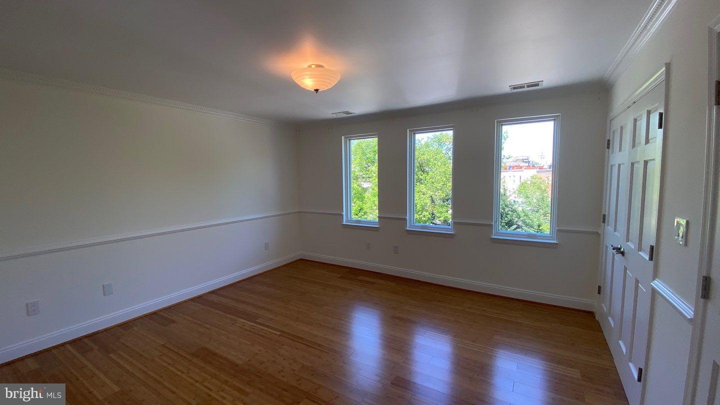 ANCHORAGE TOWERS - Residential Lease