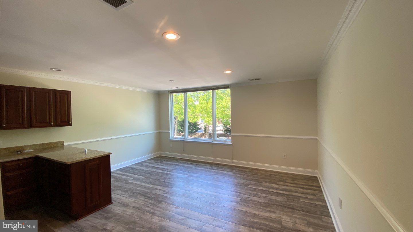 ANCHORAGE TOWERS - Residential Lease