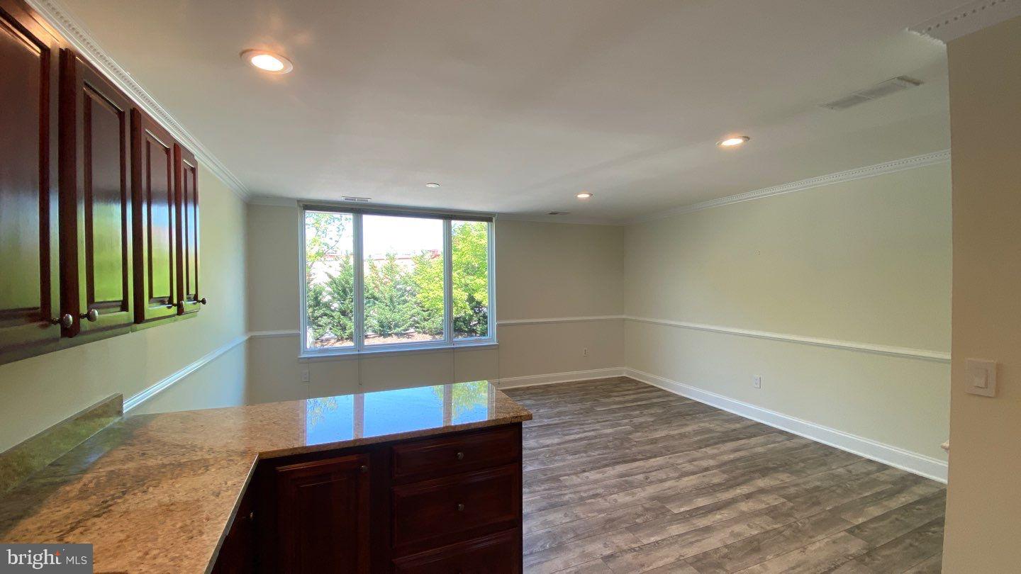 ANCHORAGE TOWERS - Residential Lease