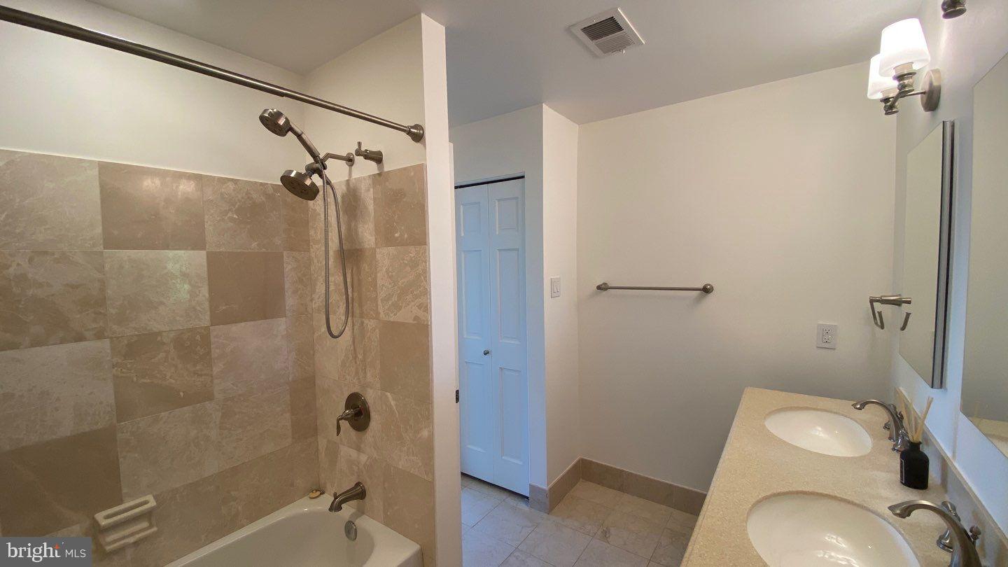 ANCHORAGE TOWERS - Residential Lease