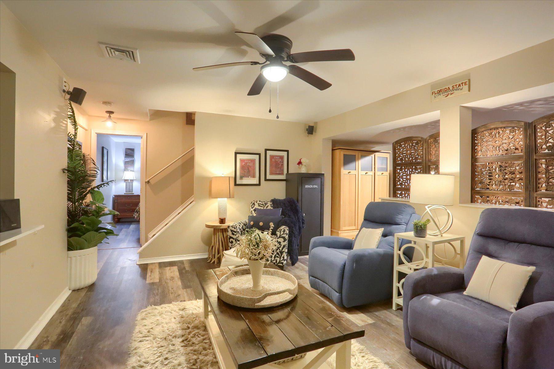 WOODBRIDGE FARMS - Residential