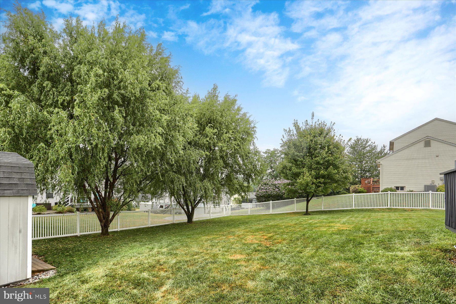 WOODBRIDGE FARMS - Residential