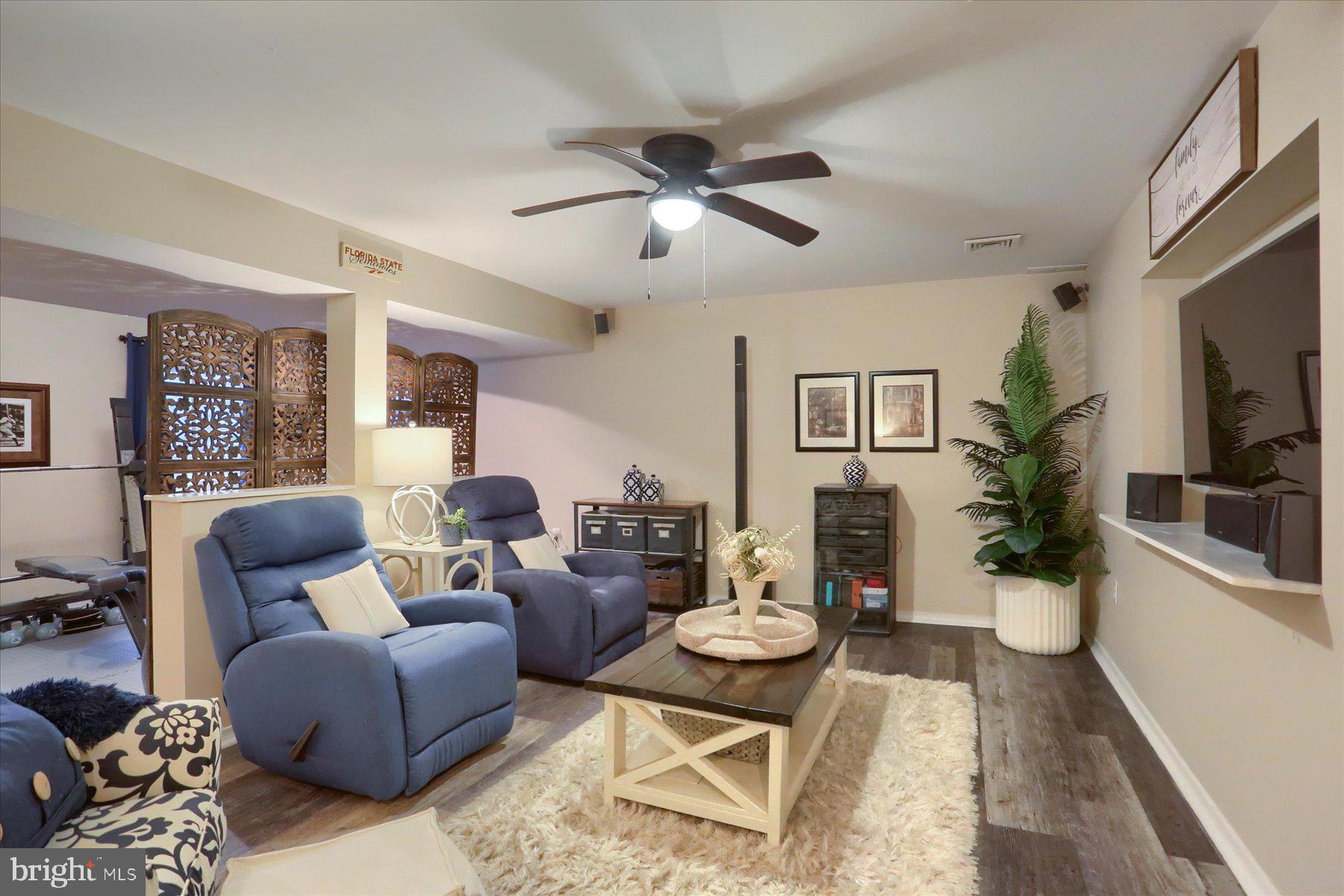 WOODBRIDGE FARMS - Residential