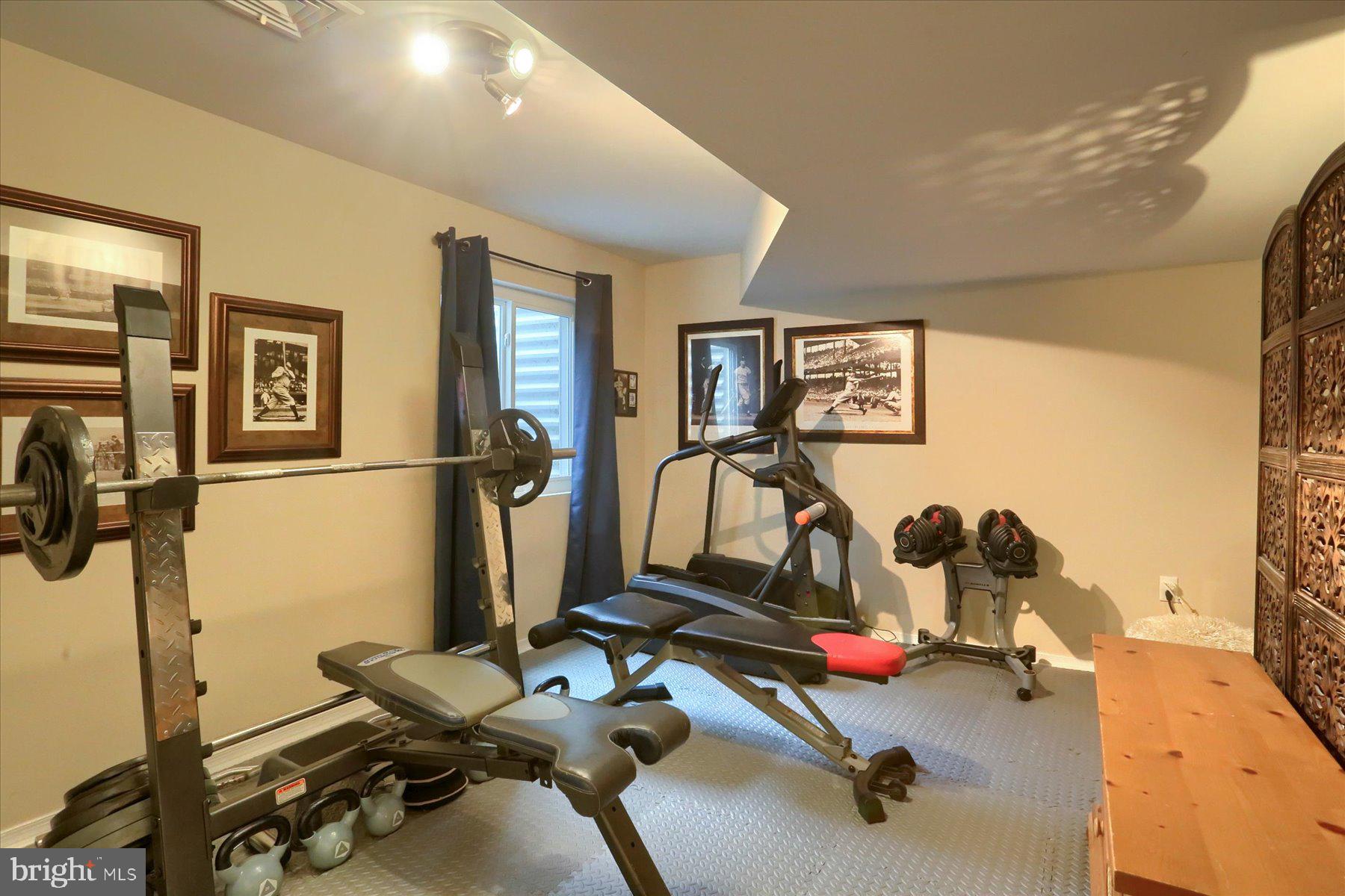 WOODBRIDGE FARMS - Residential