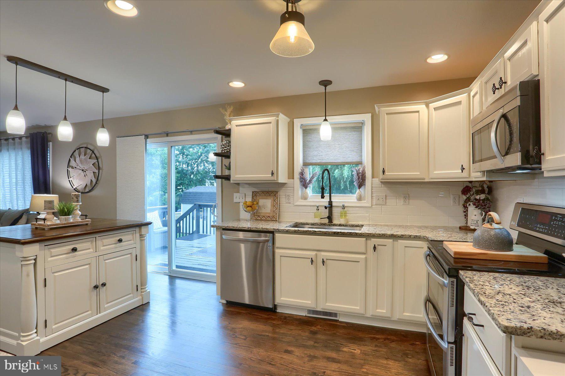 WOODBRIDGE FARMS - Residential