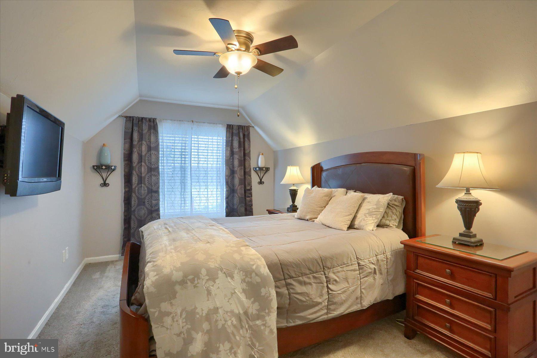 WOODBRIDGE FARMS - Residential