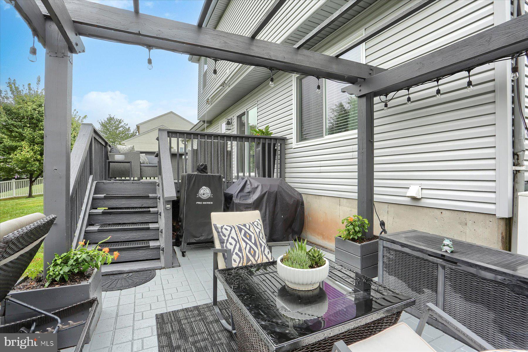 WOODBRIDGE FARMS - Residential