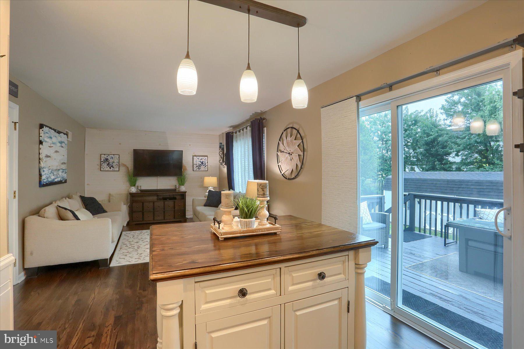 WOODBRIDGE FARMS - Residential