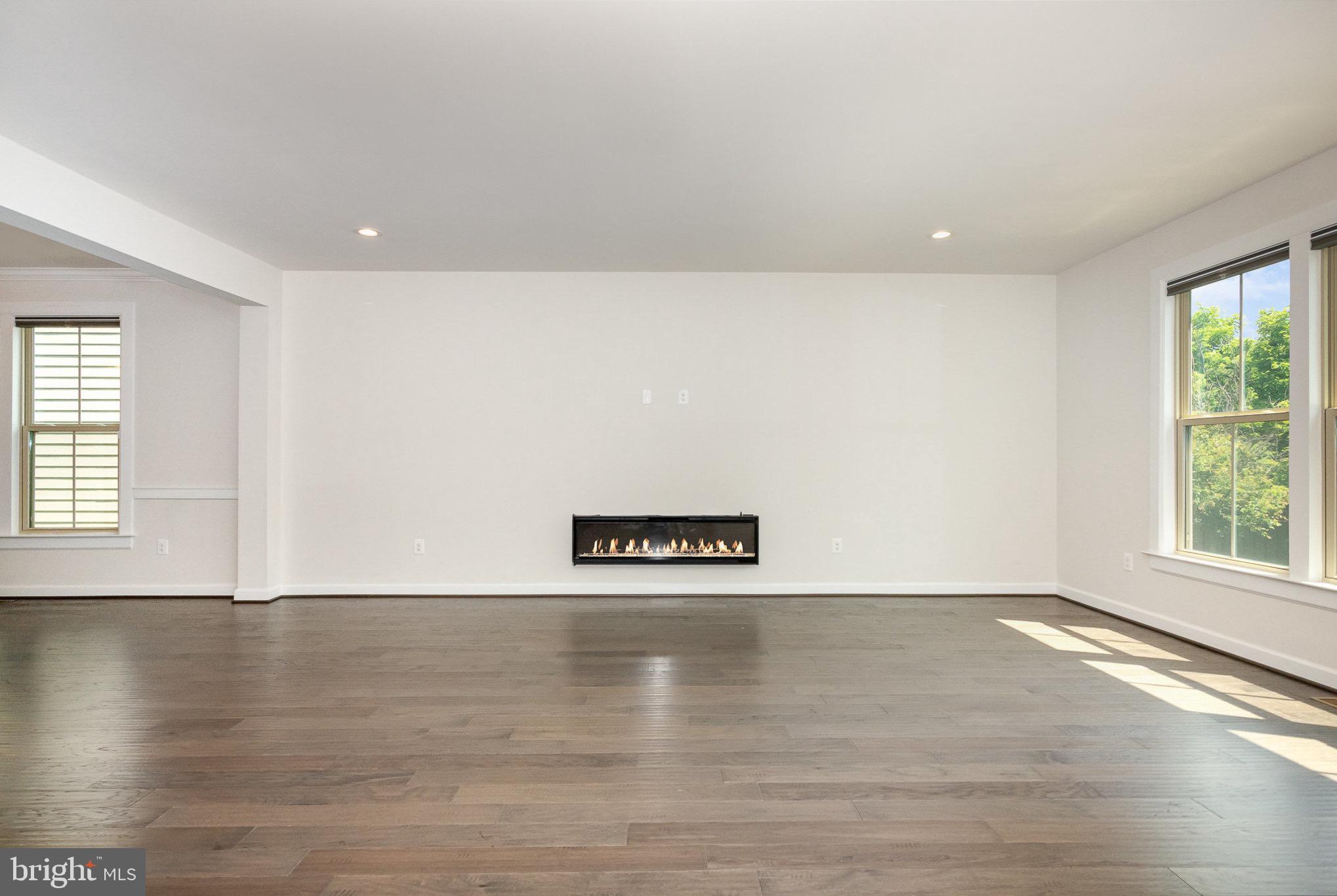 WOODSON SQUARE - Residential