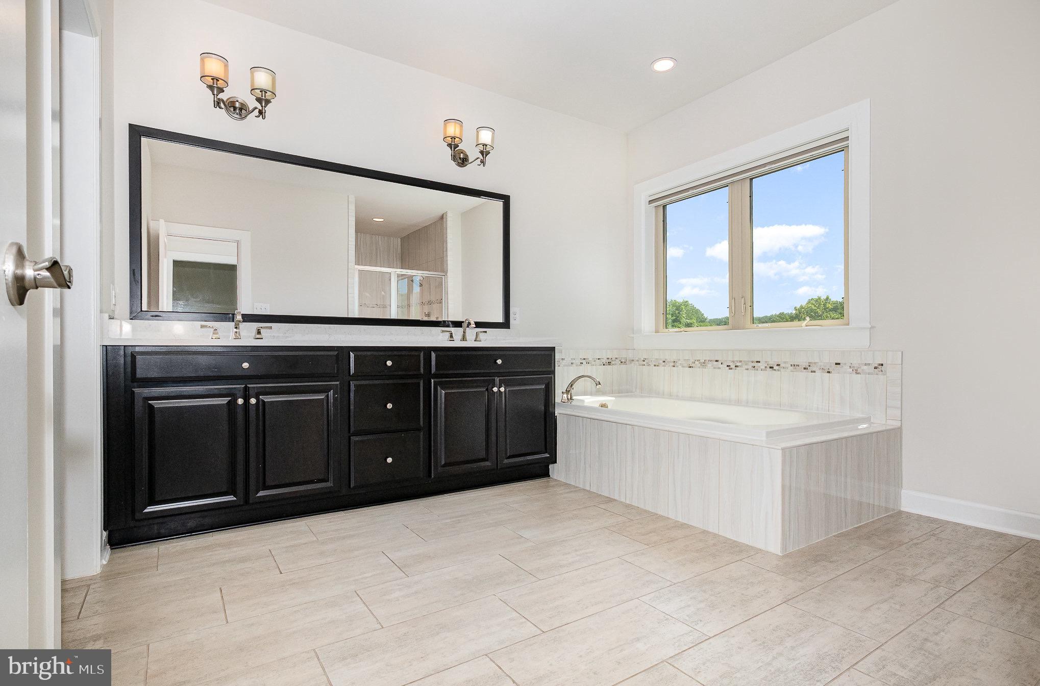 WOODSON SQUARE - Residential