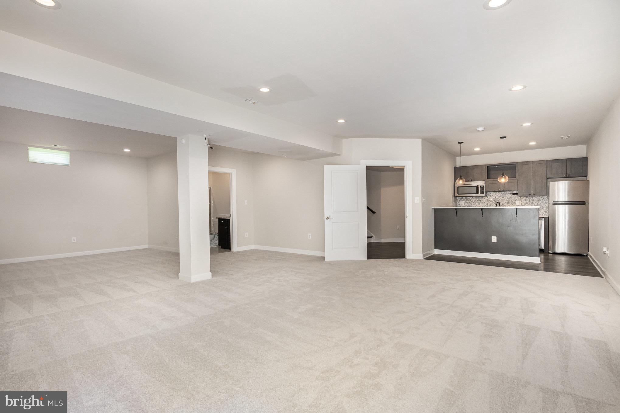 WOODSON SQUARE - Residential