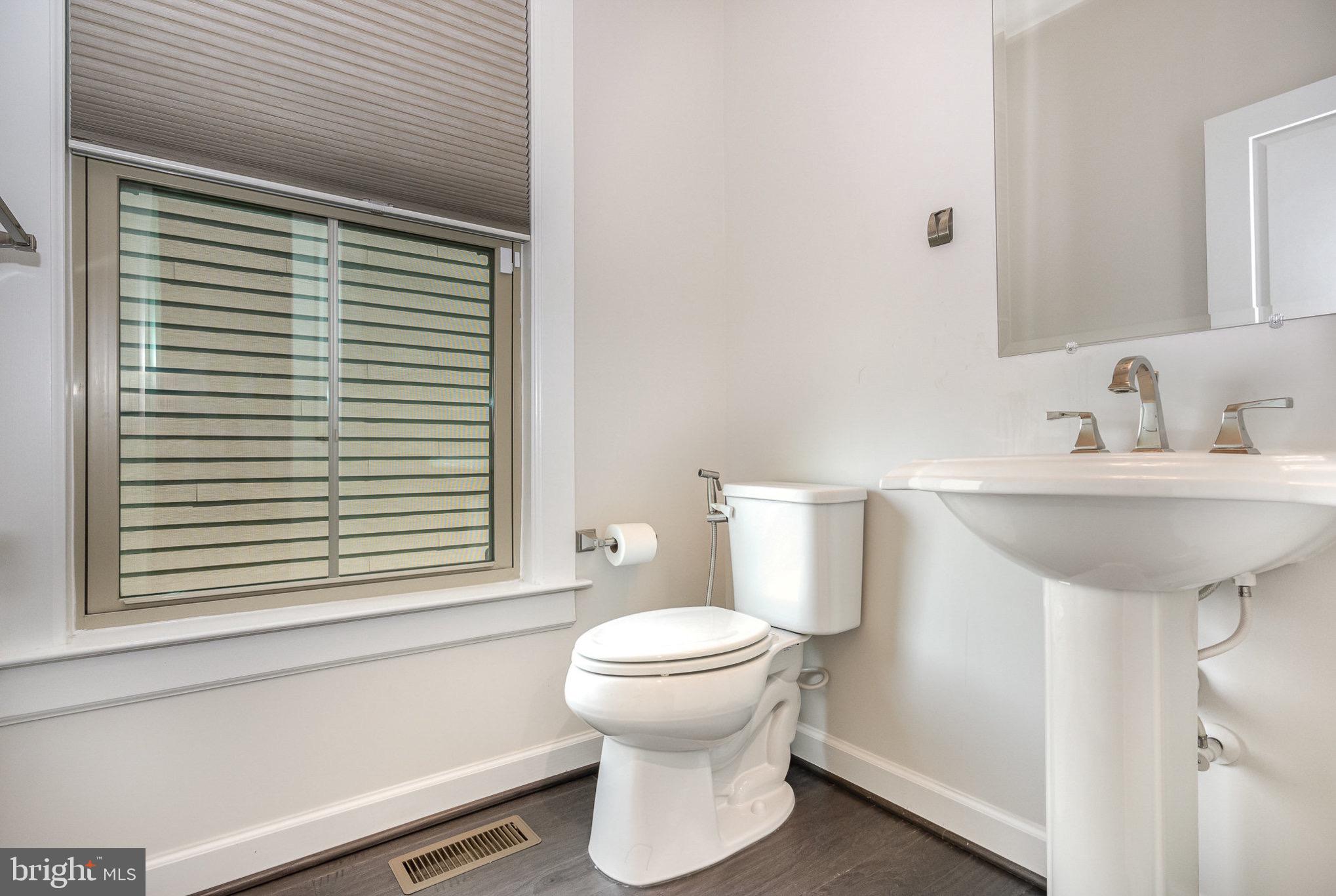 WOODSON SQUARE - Residential