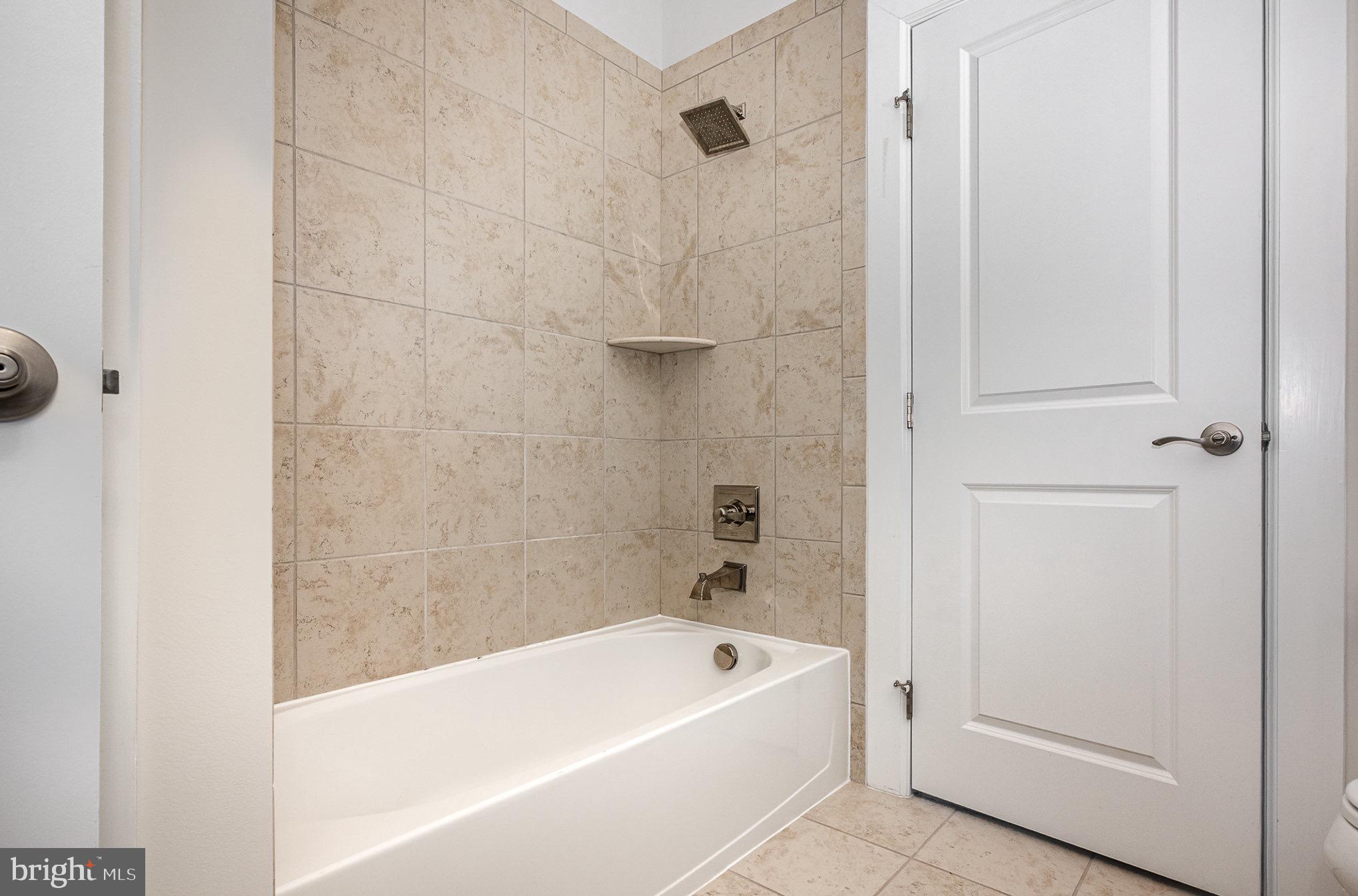 WOODSON SQUARE - Residential