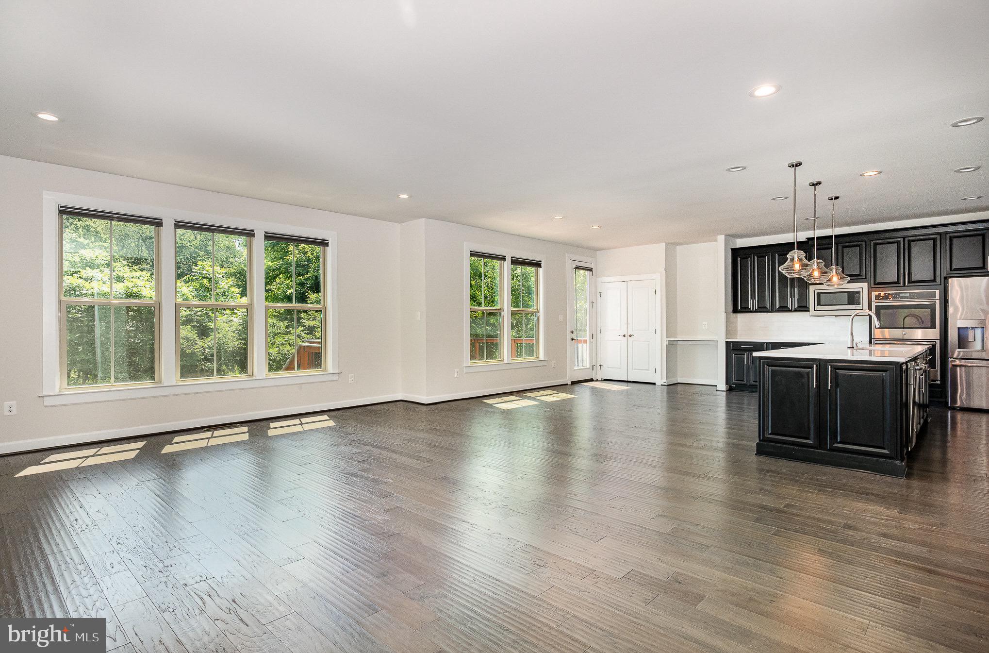 WOODSON SQUARE - Residential