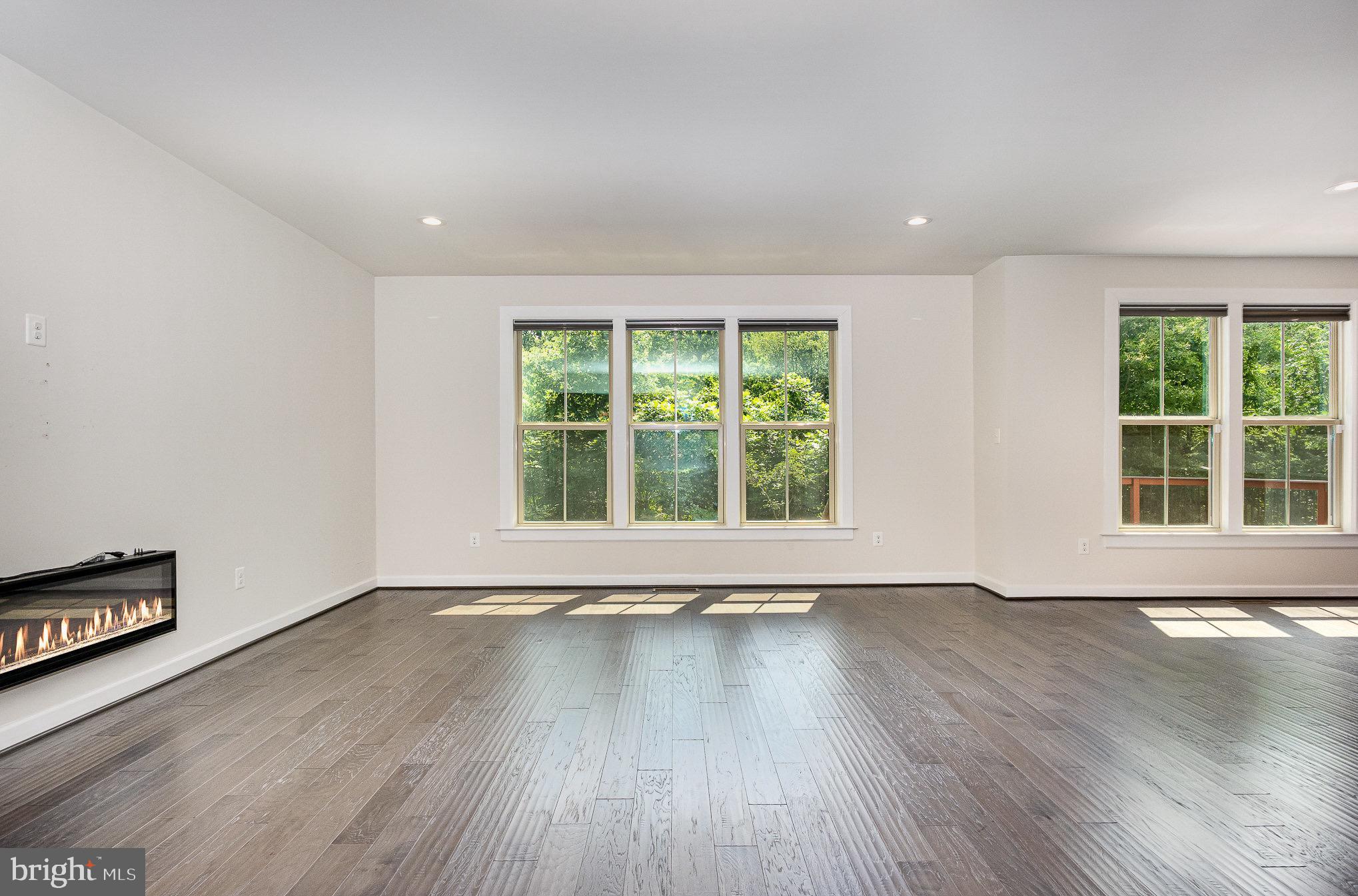 WOODSON SQUARE - Residential