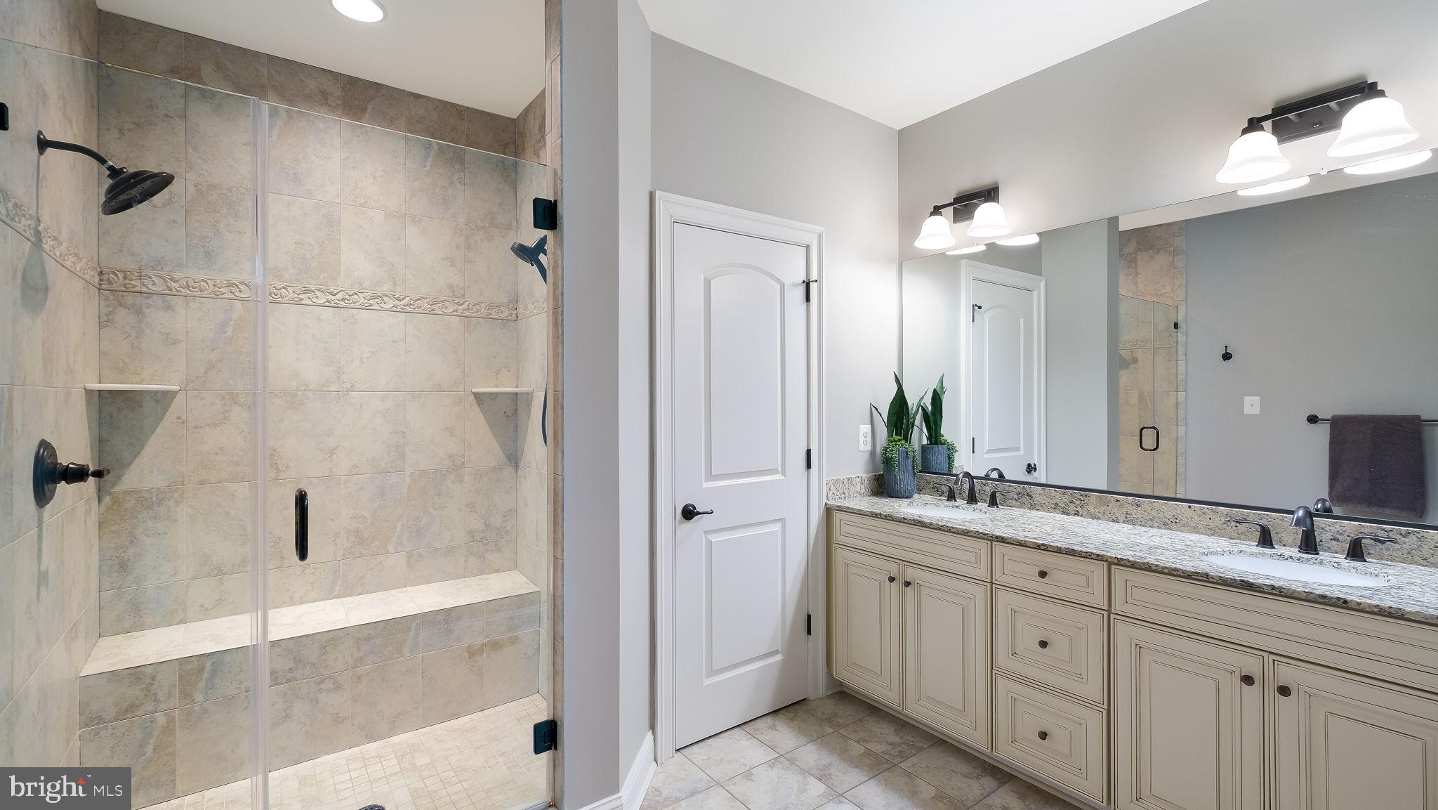 WALNUT CREEK AT MONT - Residential