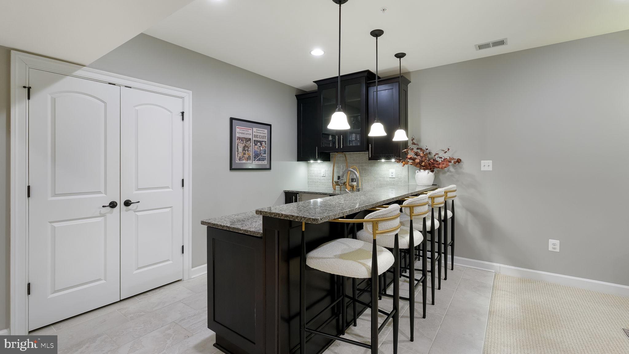 WALNUT CREEK AT MONT - Residential