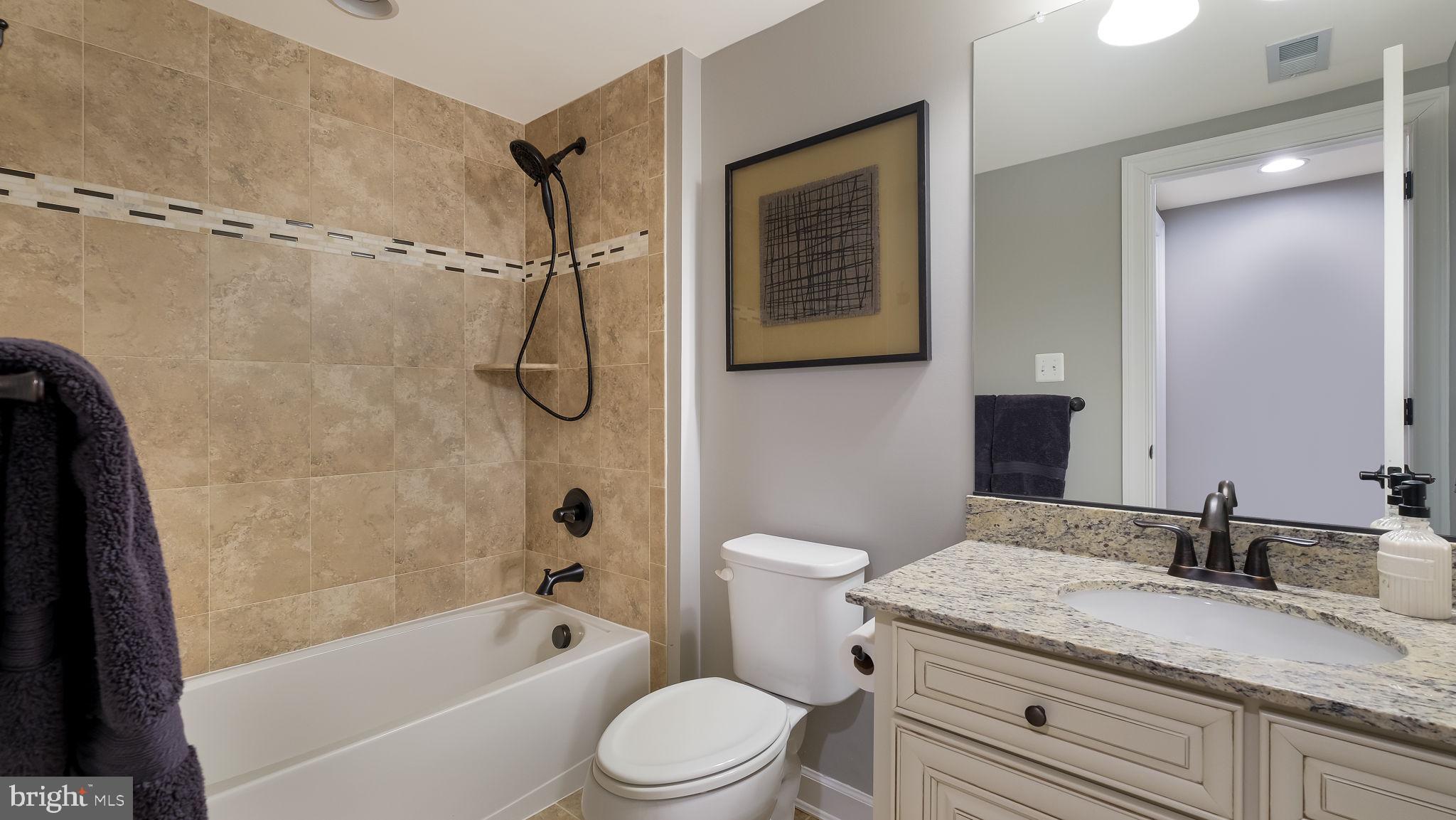 WALNUT CREEK AT MONT - Residential