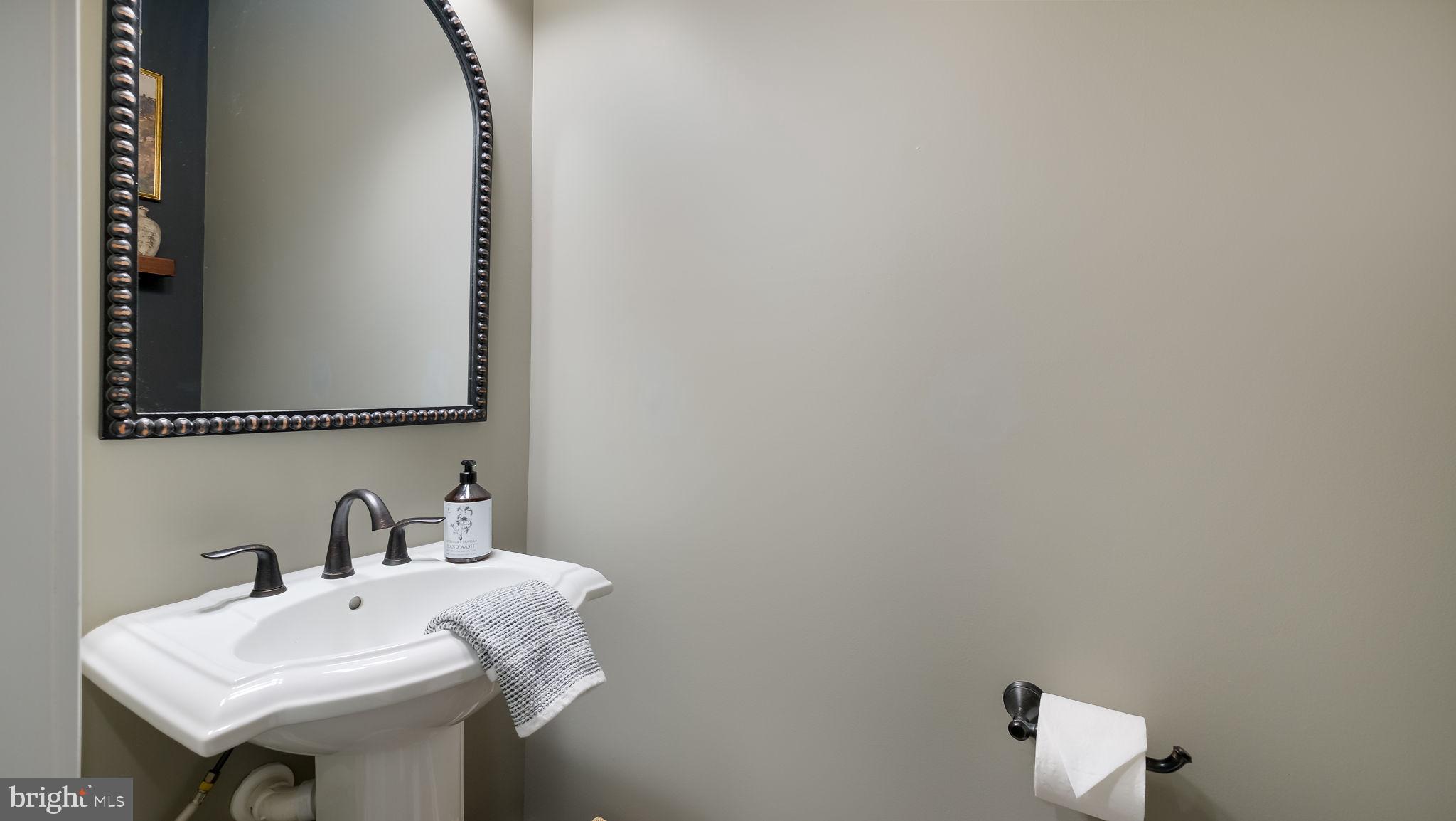 WALNUT CREEK AT MONT - Residential