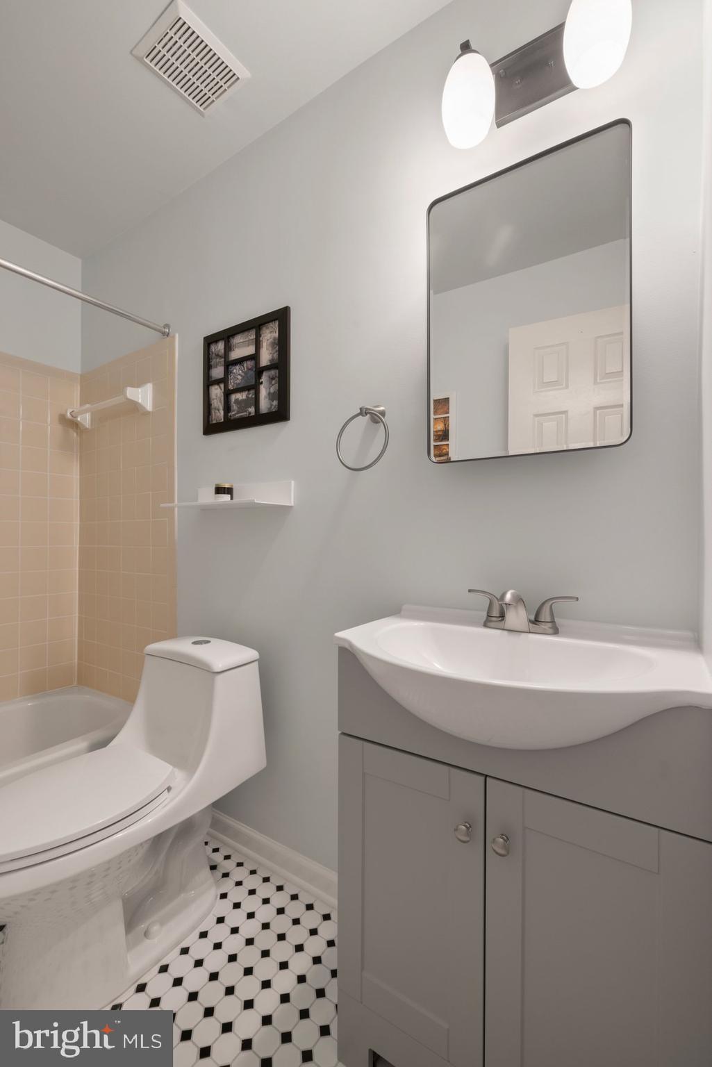 WATERS HOUSE - Residential