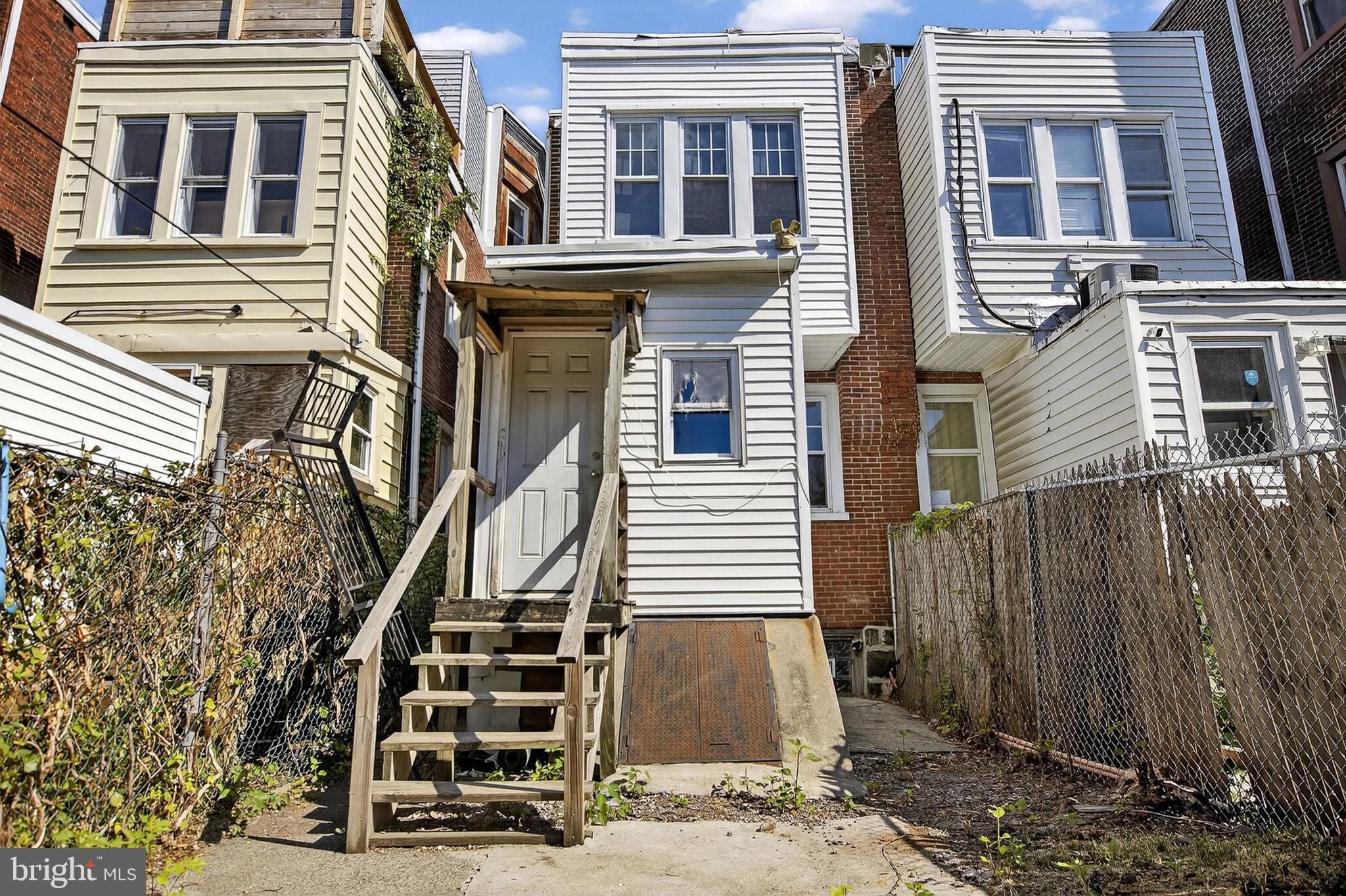 UNIVERSITY CITY - Residential