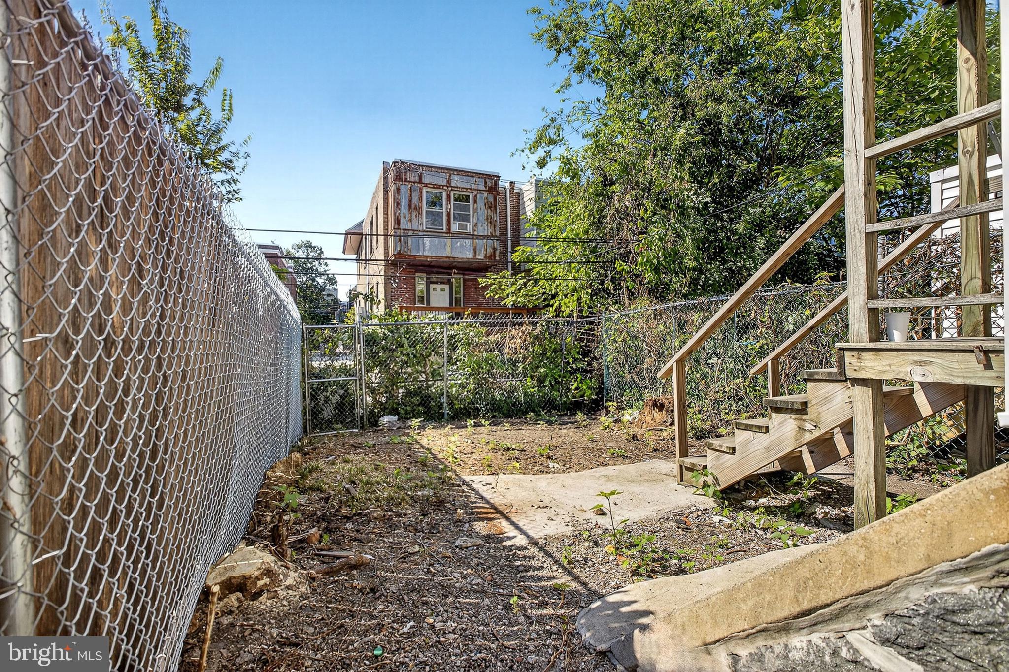 UNIVERSITY CITY - Residential