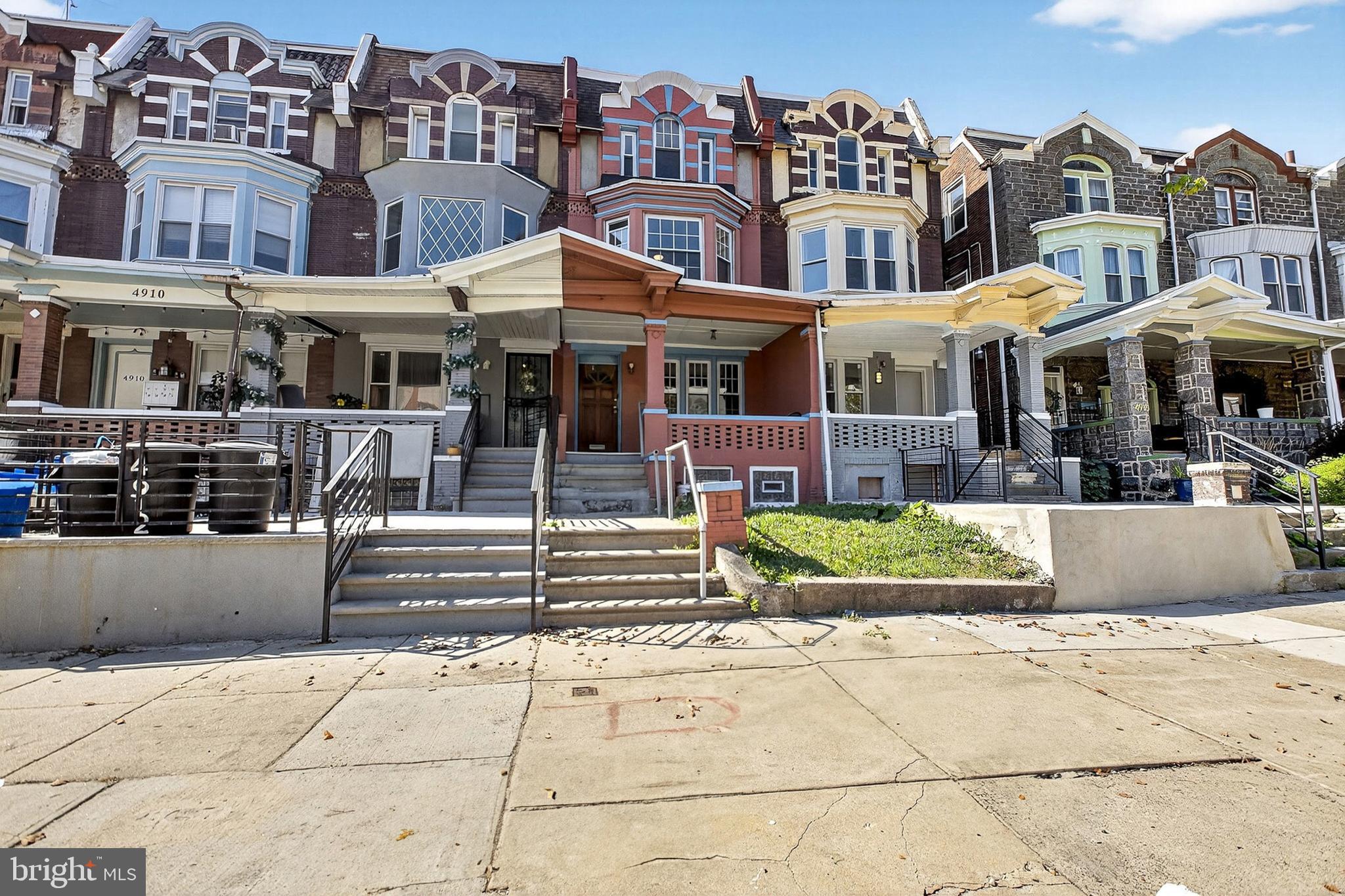 UNIVERSITY CITY - Residential