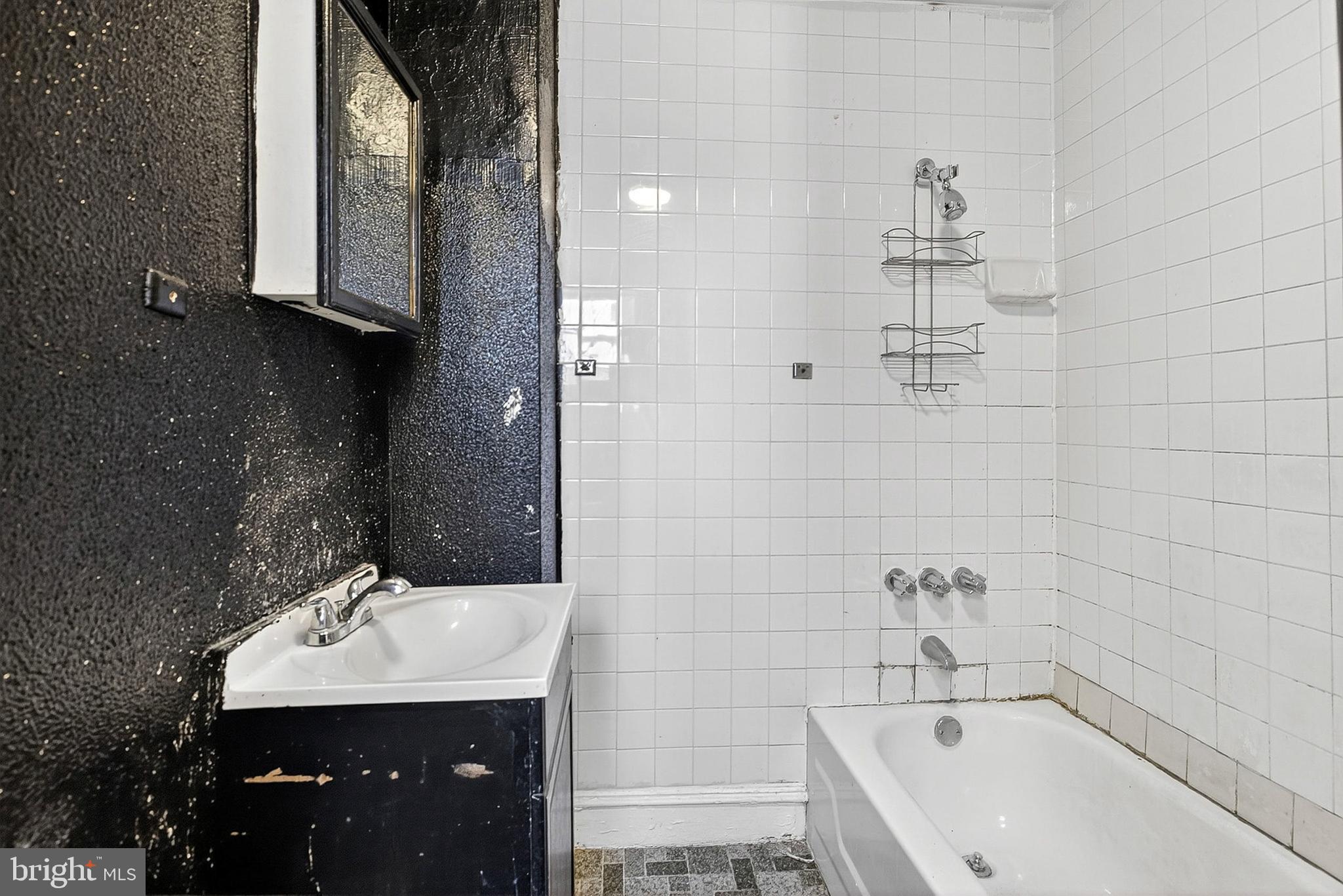 UNIVERSITY CITY - Residential