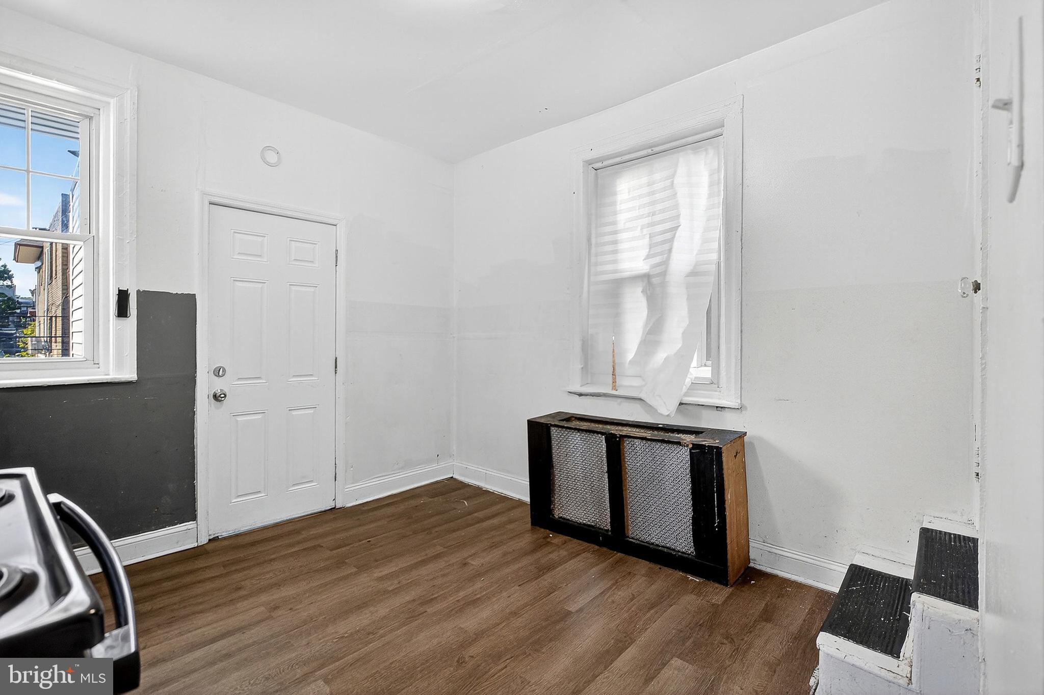 UNIVERSITY CITY - Residential