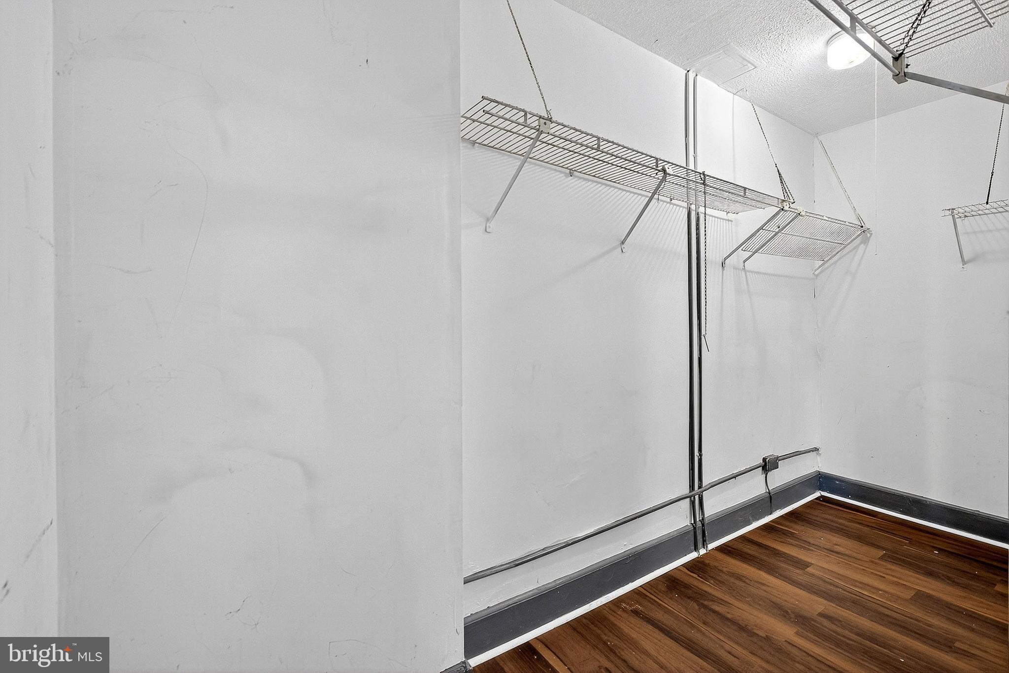 UNIVERSITY CITY - Residential