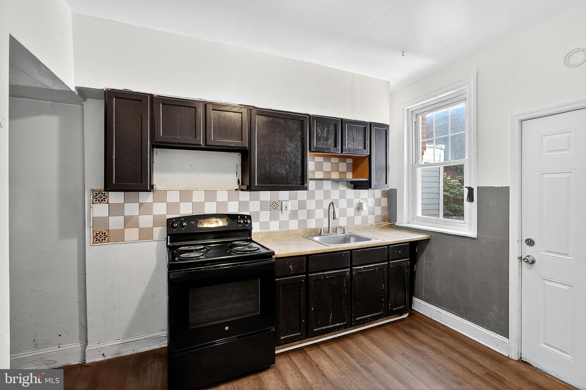 UNIVERSITY CITY - Residential