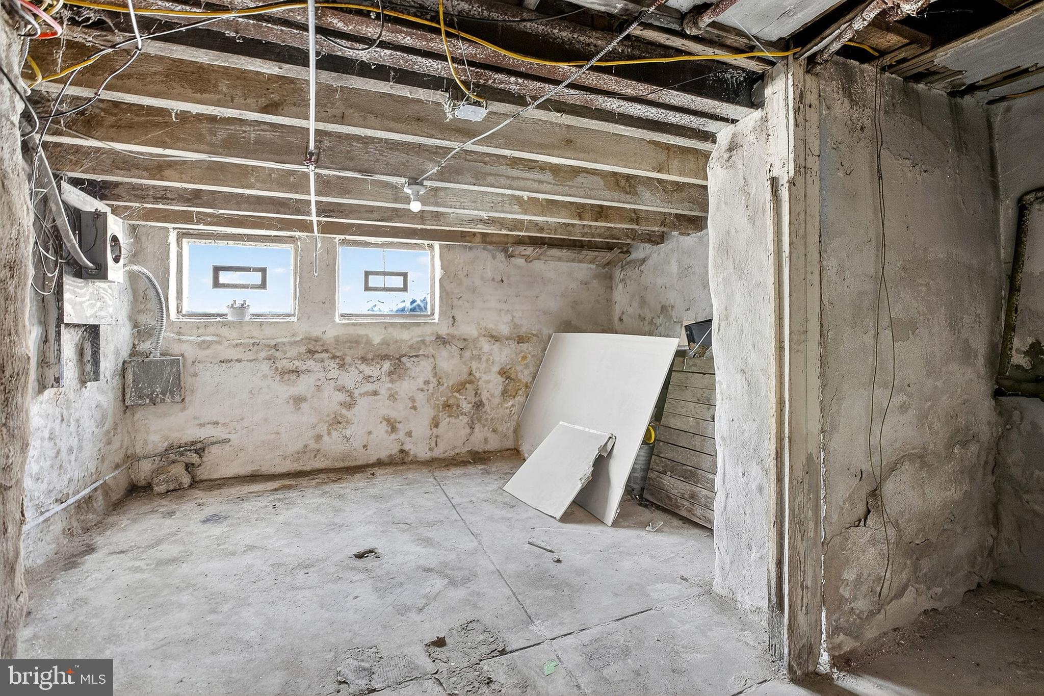 UNIVERSITY CITY - Residential