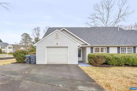 201 BUTTERCUP LN CHARLOTTESVILLE VA 22902