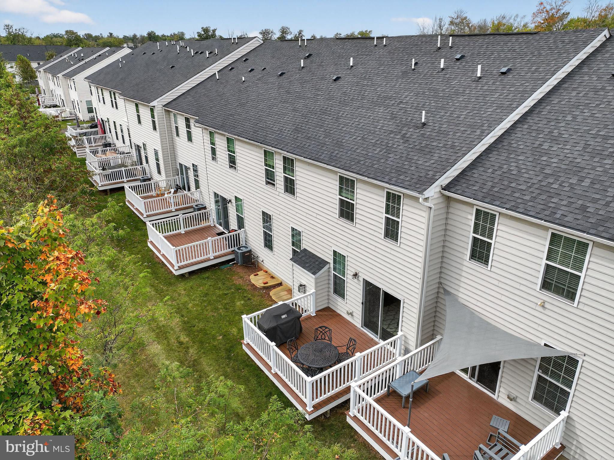 WALNUT CREEK AT MONT - Residential