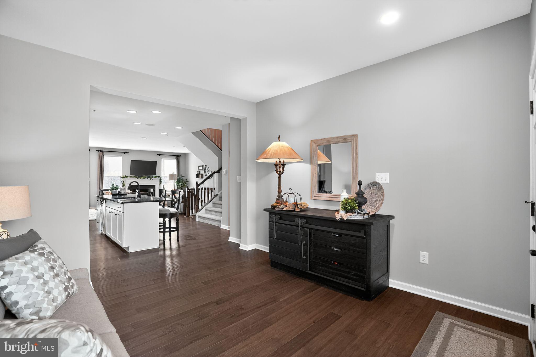 WALNUT CREEK AT MONT - Residential