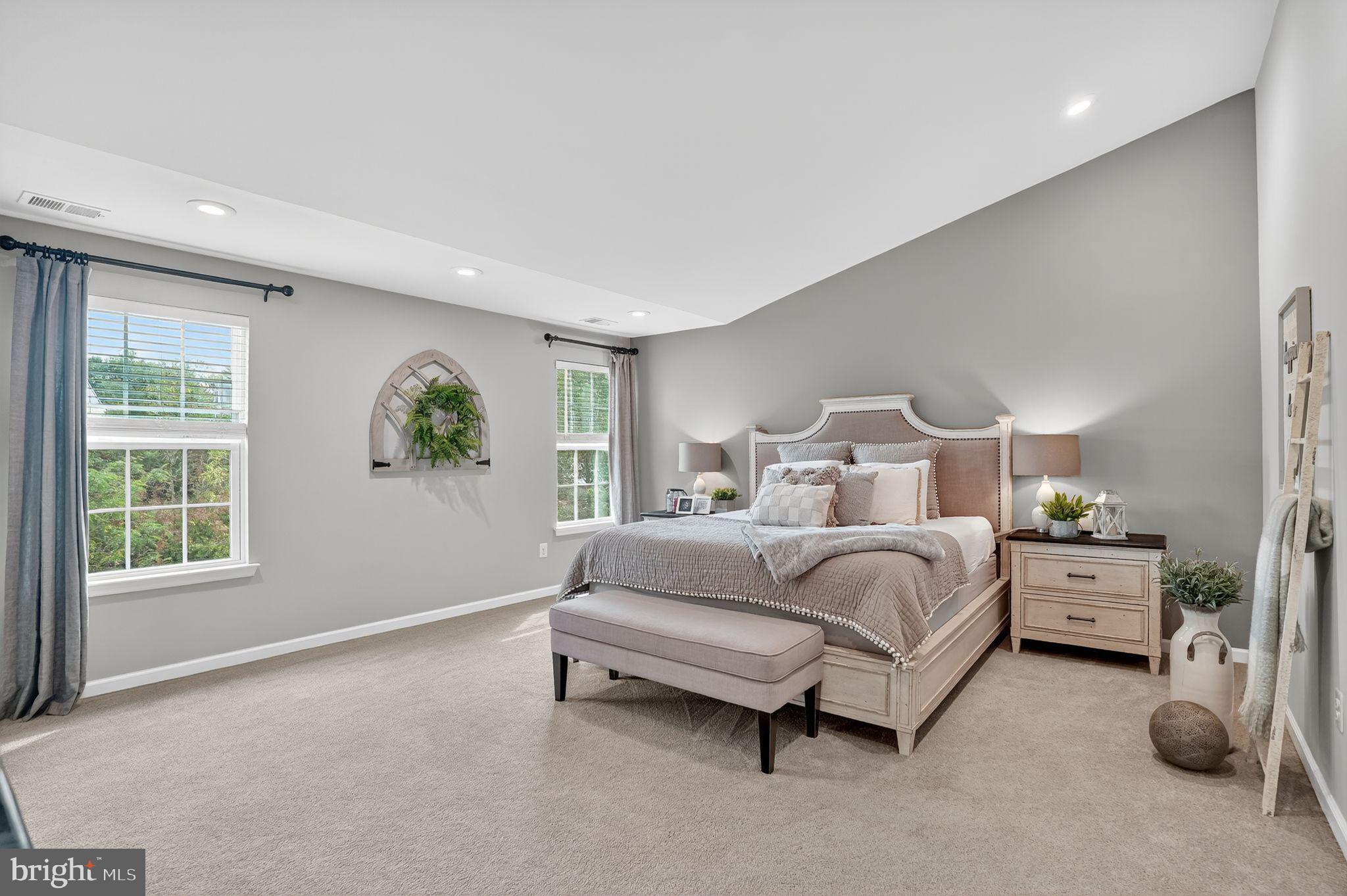 WALNUT CREEK AT MONT - Residential