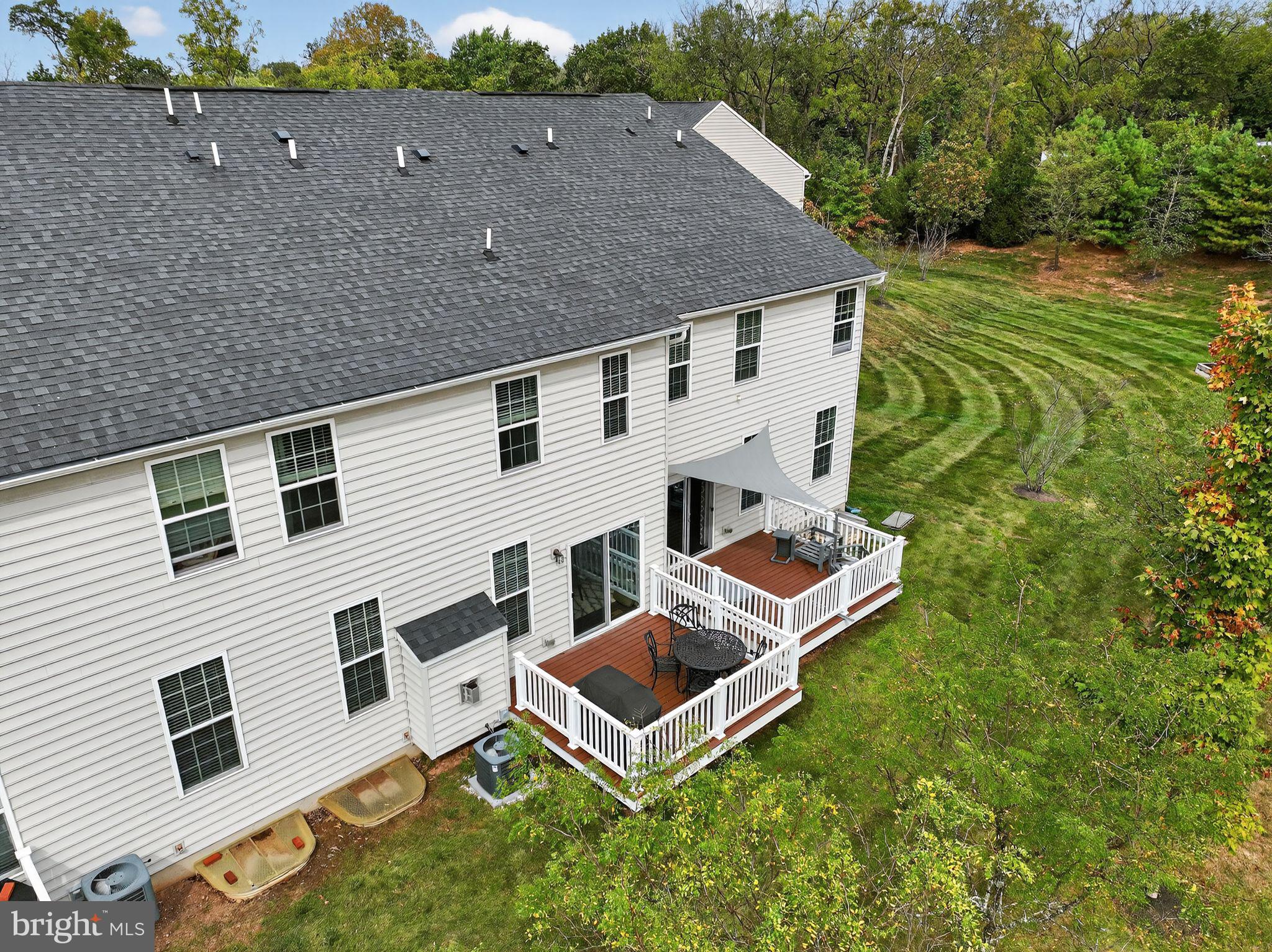 WALNUT CREEK AT MONT - Residential