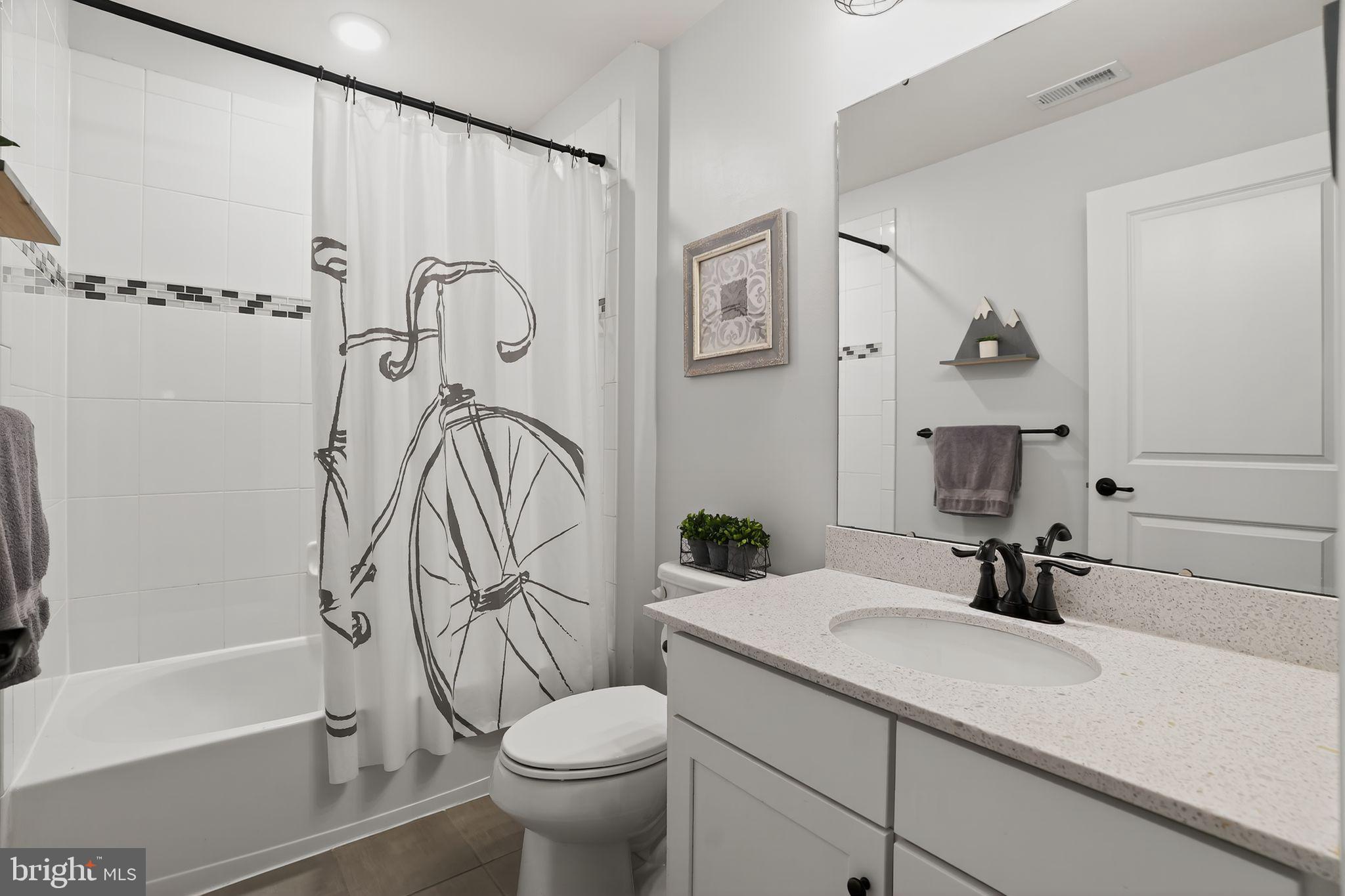 WALNUT CREEK AT MONT - Residential