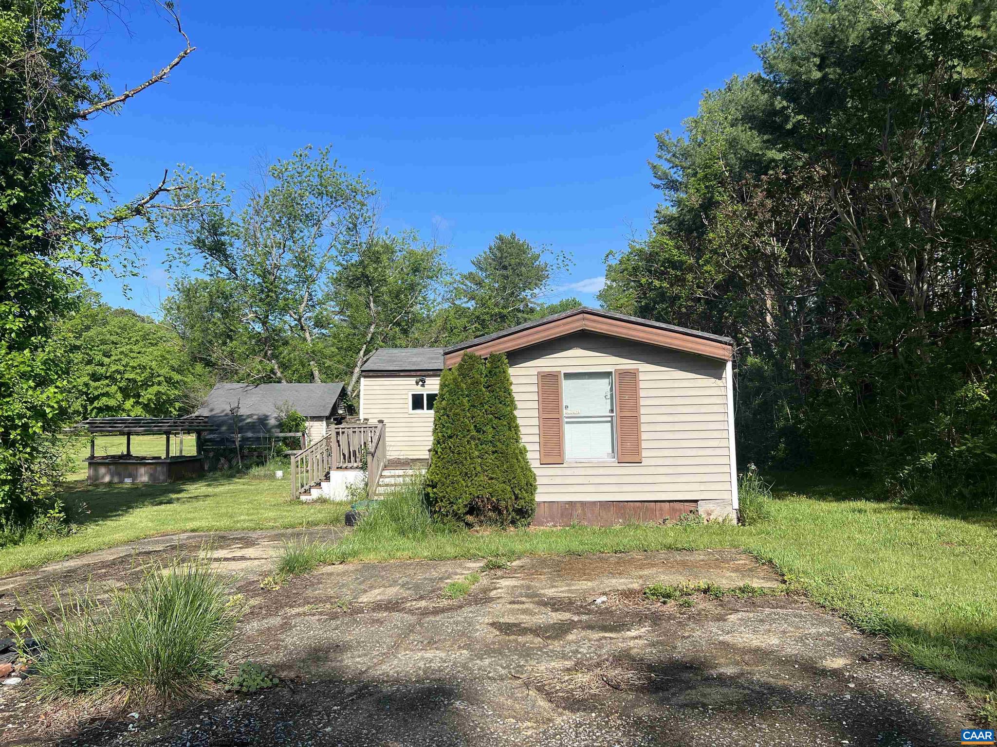 NONE AVAILABLE - Land