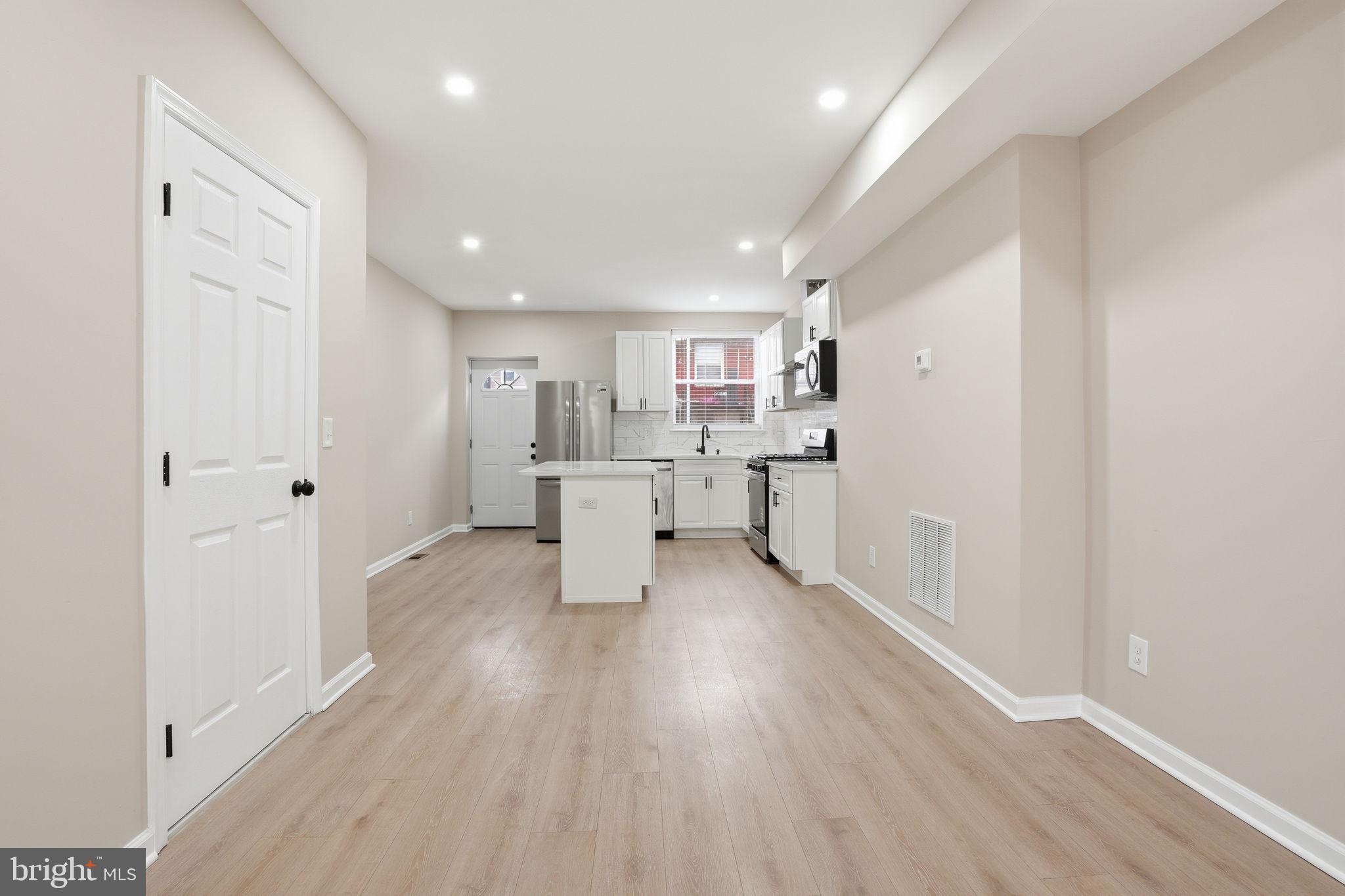 BROADWAY EAST - Residential