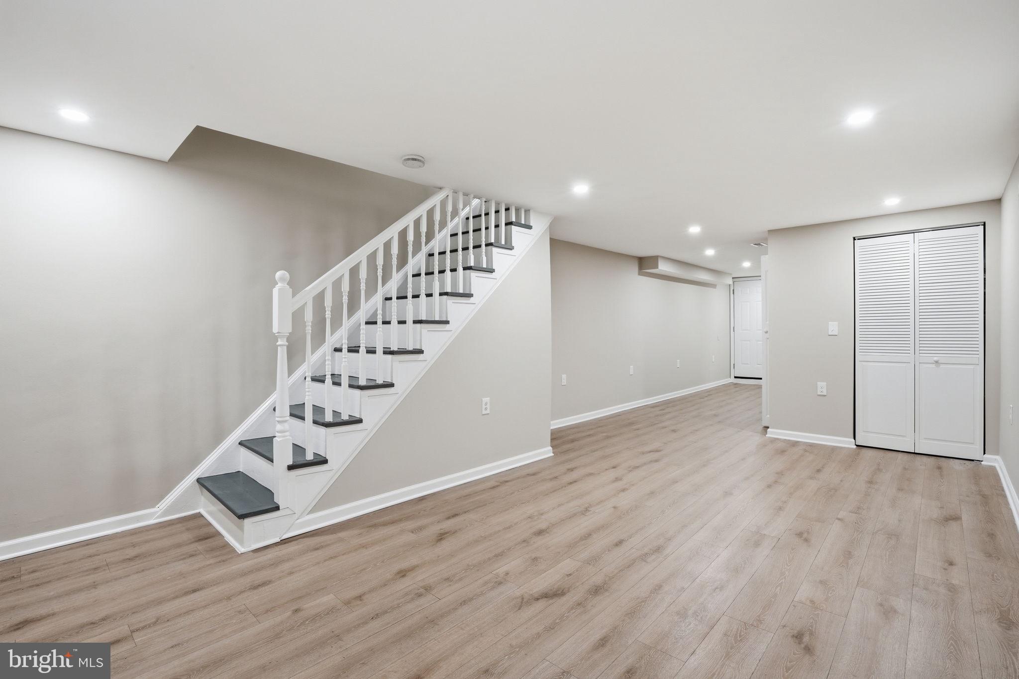 BROADWAY EAST - Residential