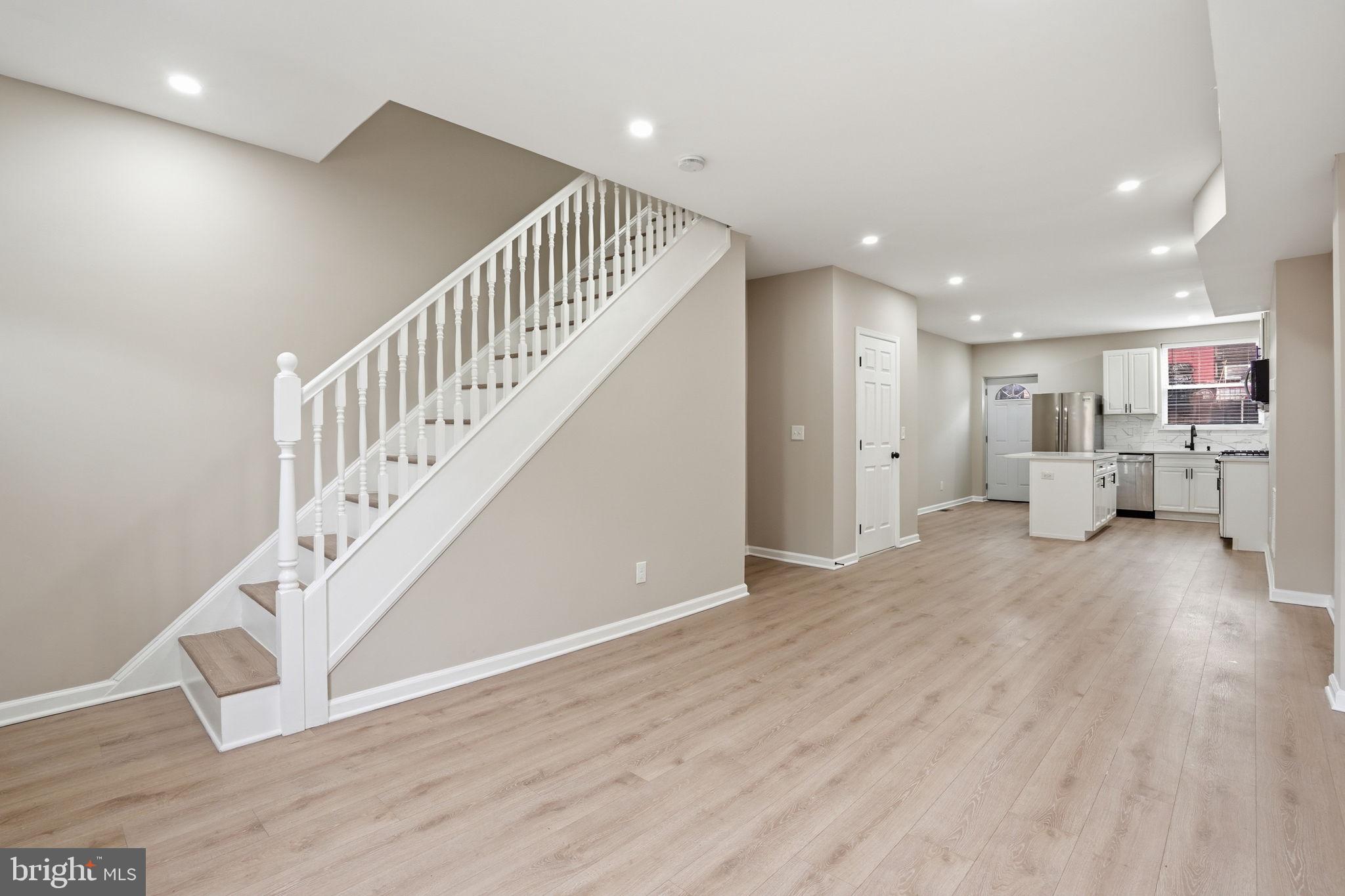 BROADWAY EAST - Residential