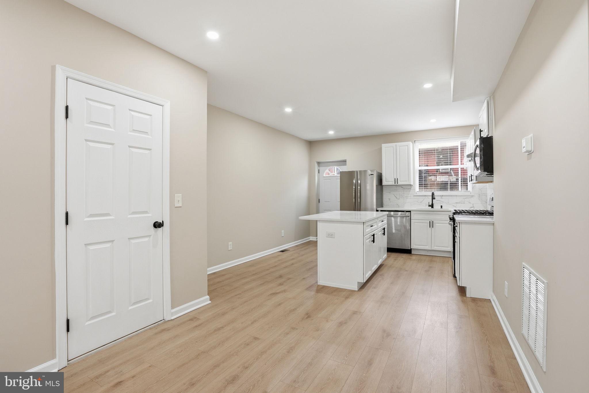 BROADWAY EAST - Residential