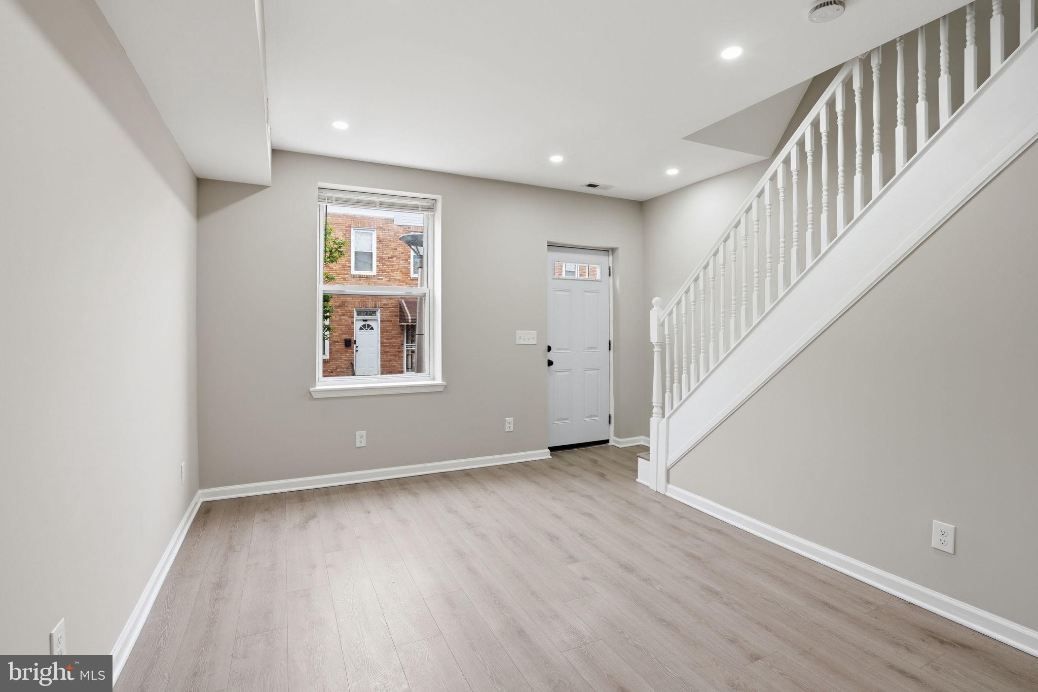 BROADWAY EAST - Residential