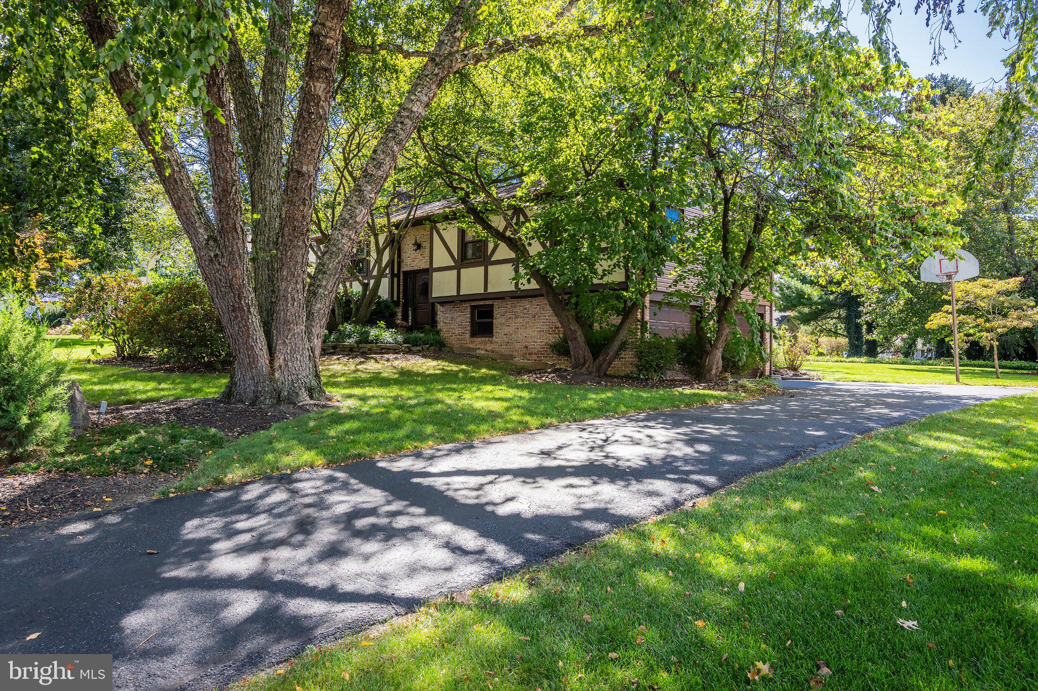 12 COUNTRY SIDE LANE
