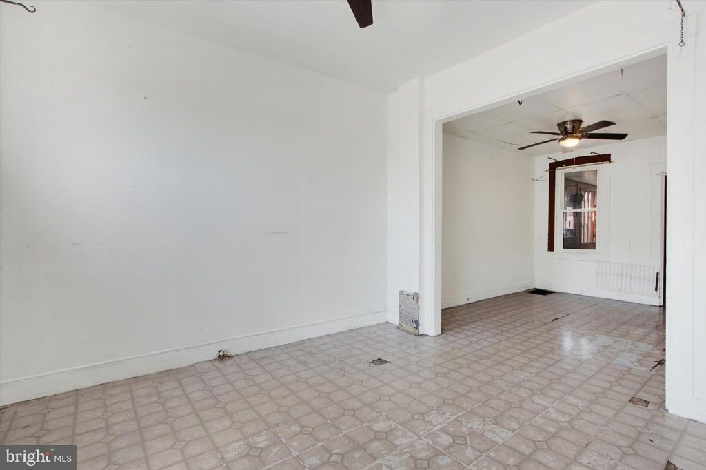 Photo of 605 Poplar Street, LANCASTER, PA 17603 (MLS # PALA2088440)