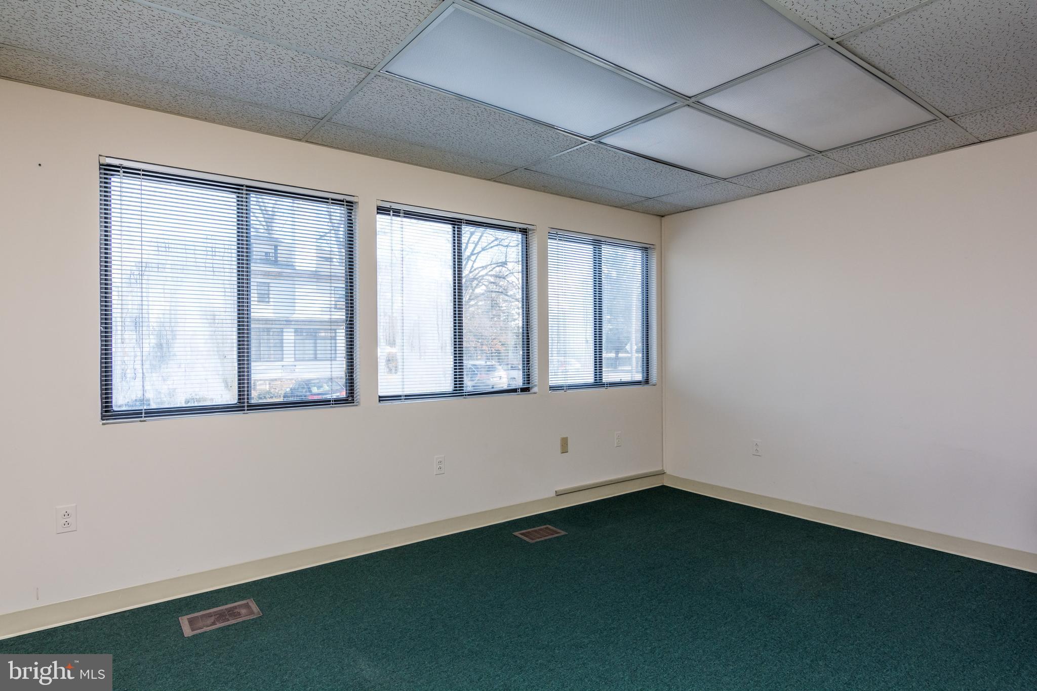 530 E JOPPA